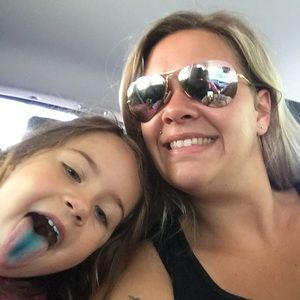 Meet your Posher, Priscilla